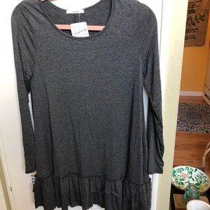 Easel Long Gray Tunic - Ruffle Bottom